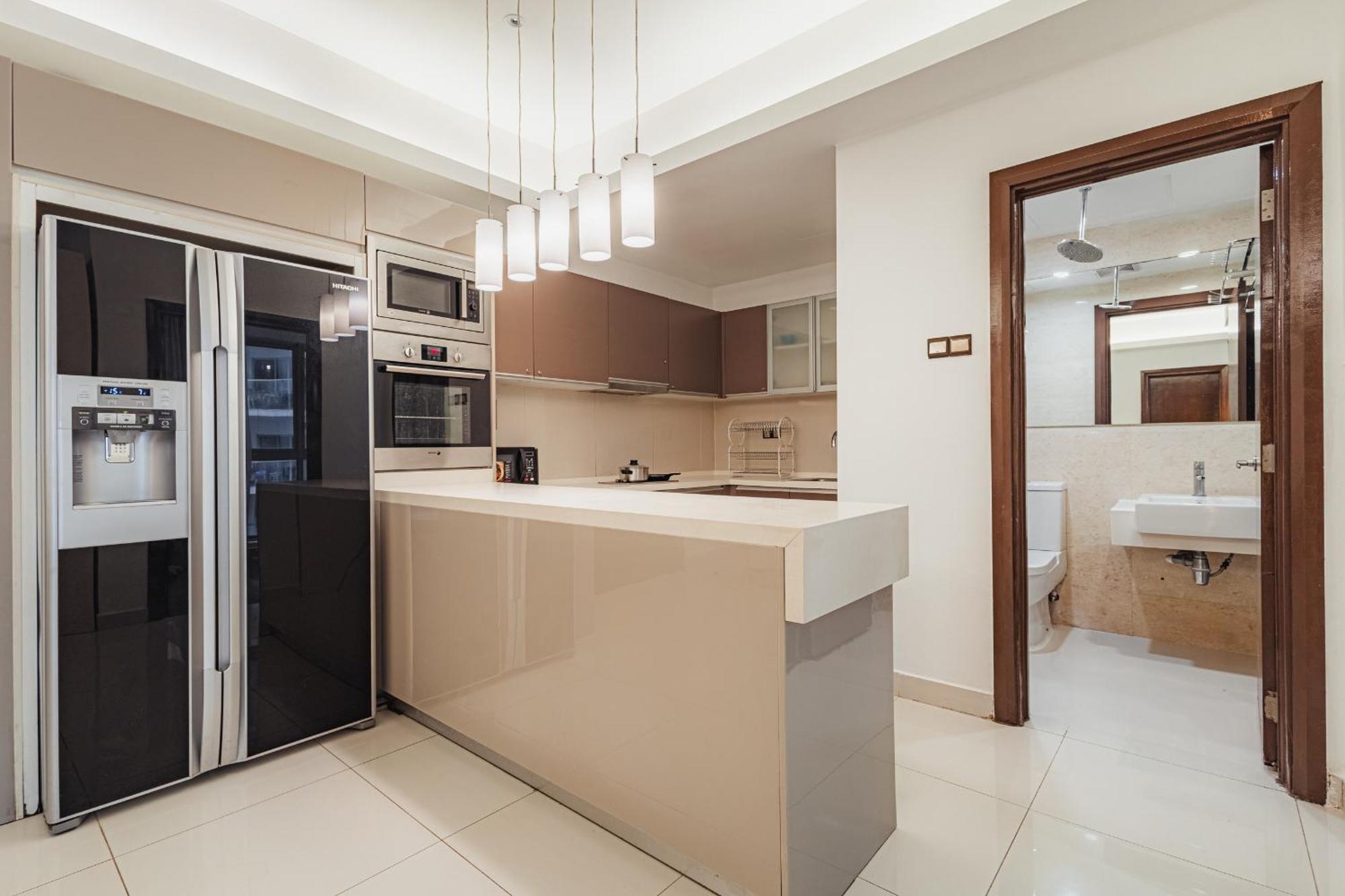 Suites & Residences @ Regalia By Plc Куала Лумпур Екстериор снимка